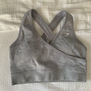 Gymshark Cross Camo Seamless Sports Bra - Grey